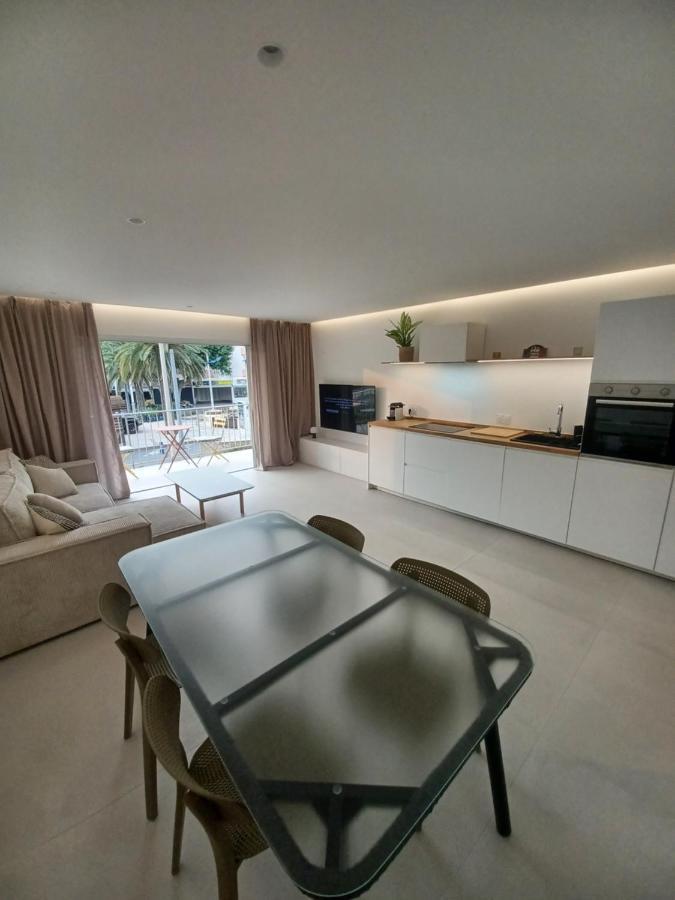Superbe Appartement A 2 Minutes De La Mer 카발레르쉬르메르 외부 사진
